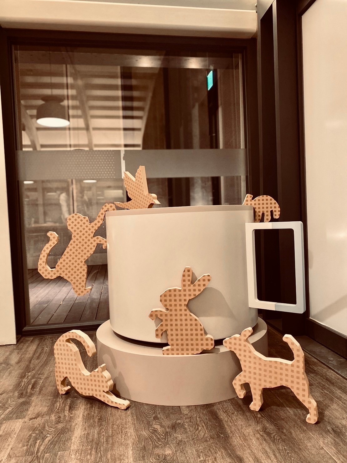 微熱山丘商品展示製作